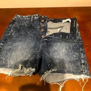 American Eagle Outfitters high rise shorts